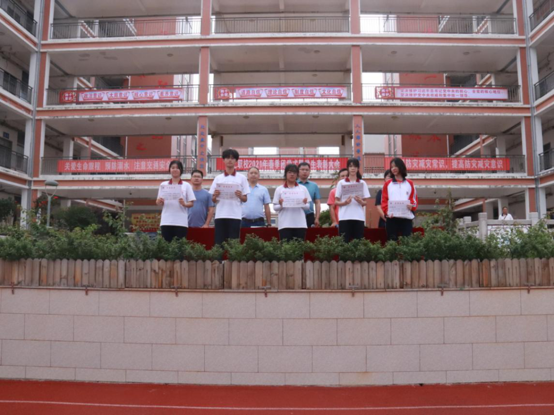 <a href=http://www.mitutoyo-qf.cn/school-435/ target=_blank class=infotextkey>»I(y)g(sh)W(xu)У</a>