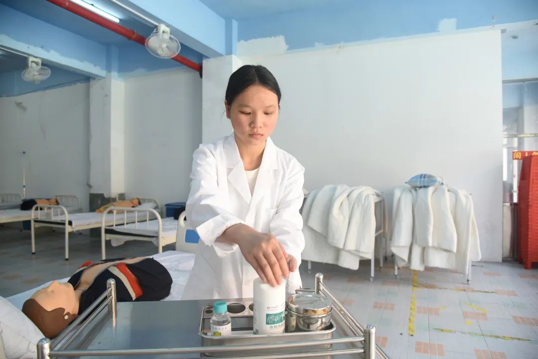 ﻿ϲ(bo)<a href=http://www.mitutoyo-qf.cn/school-458/ target=_blank class=infotextkey>Ȫݳй̼g(sh)W(xu)У</a>W(xu)Әs@(gu)Ҫ(jing)W(xu)
