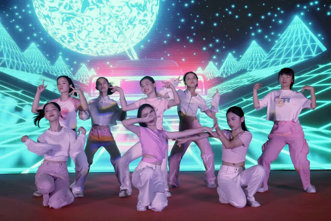 pЌW(xu)ഺ (qing)حУɹek퍷Ap}ˇRݻ