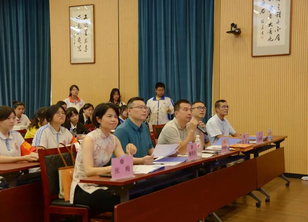 <a href=http://www.mitutoyo-qf.cn/school-377/ target=_blank class=infotextkey>Q(mo)W(xu)У</a>