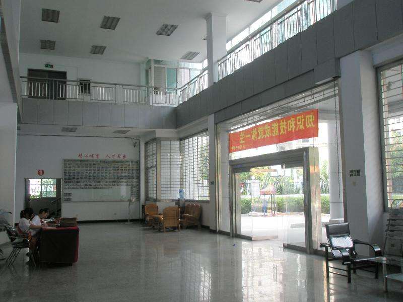<a href=http://www.mitutoyo-qf.cn/school-449/ target=_blank class=infotextkey>泉州閩南工貿(mào)學校</a>