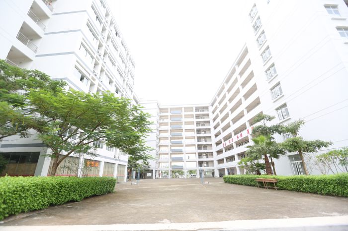 <a href=http://www.mitutoyo-qf.cn/school-576/ target=_blank class=infotextkey>福建省海峽金英職業(yè)技術(shù)學(xué)校</a>
