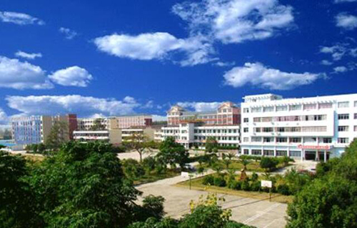 <a href=http://www.mitutoyo-qf.cn/school-433/ target=_blank class=infotextkey>永春職業(yè)中專學(xué)校</a>招生簡章